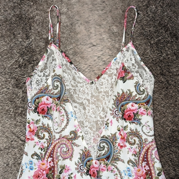 Victoria's Secret Gold Label Vintage Slip Paisley Print Floral Lace Small - Picture 3 of 6